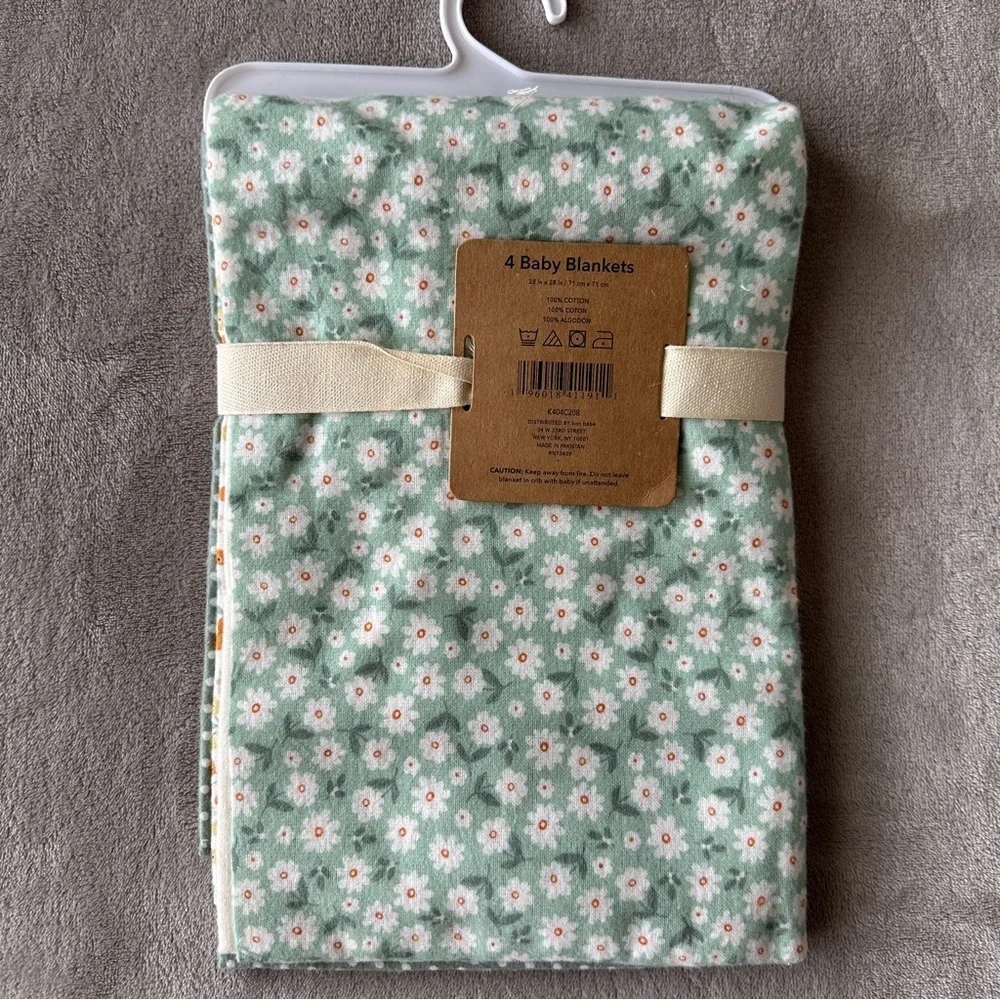 NWT/EUC 11pc Newborn Accessory Bundle: Blankets, Pacifiers, Snot Sucker